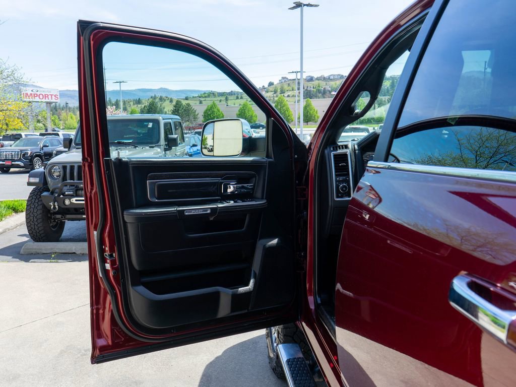 Used 2017 RAM 2500 Limited AWD/4WD image 17