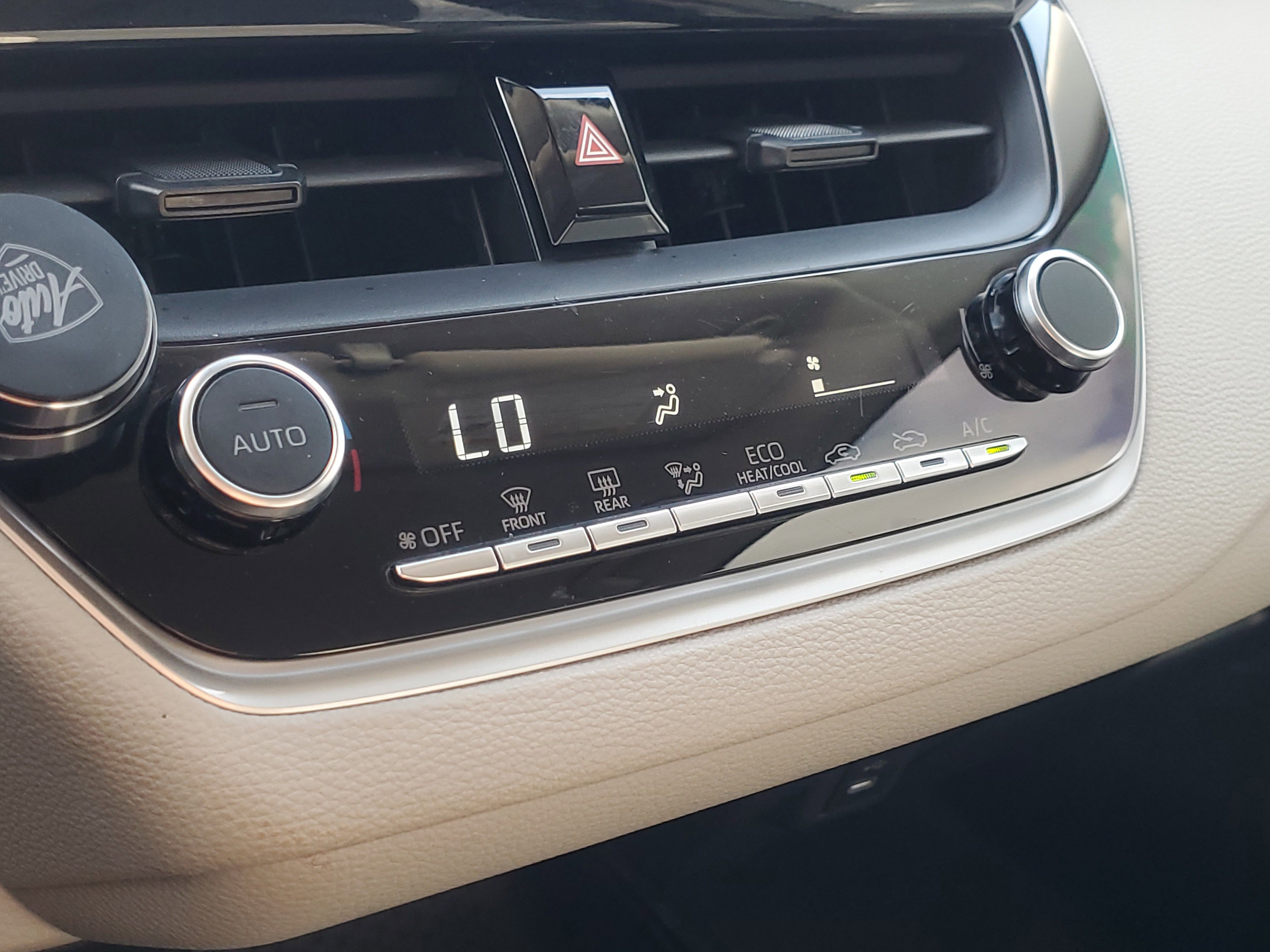 Certified 2024 Toyota Corolla LE FWD image 28