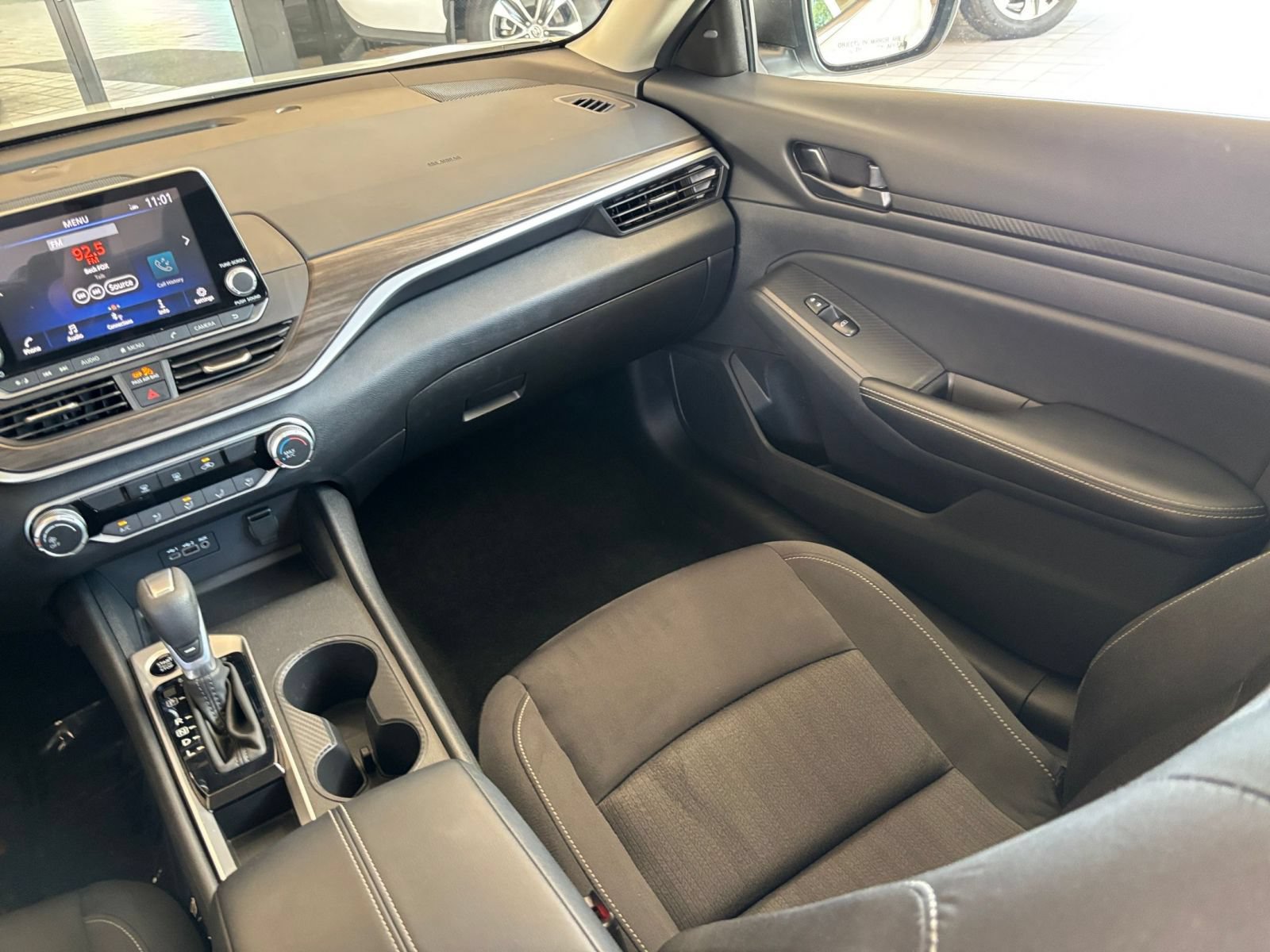 Used 2026 Nissan Altima 2.5 SV FWD image 30