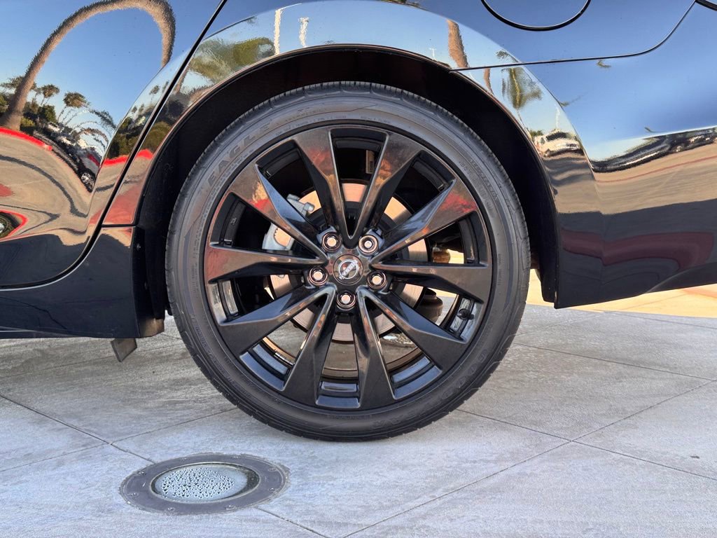 Certified 2023 Nissan Maxima SR w/ Sport Mat Group image 10