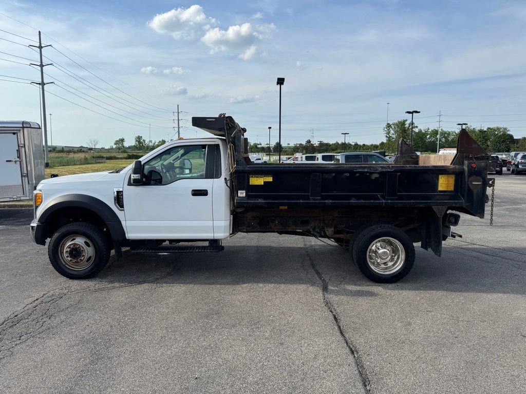 Used 2017 Ford F550 4x4 Regular Cab Super Duty image 4