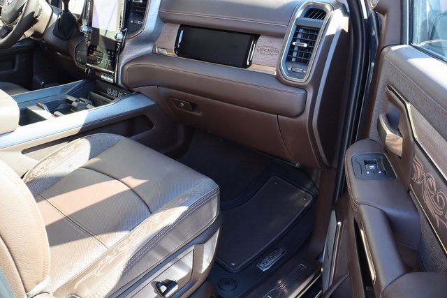 Used 2025 RAM 3500 Longhorn w/ Towing Technology Group image 54