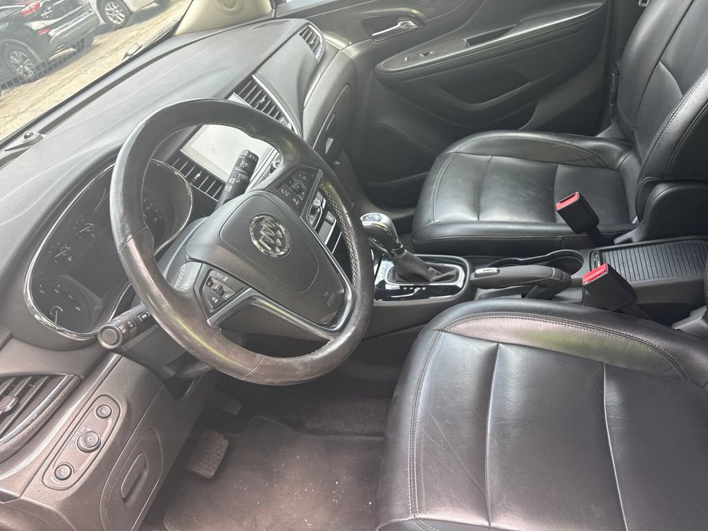 Used 2018 Buick Encore Essence AWD/4WD image 3