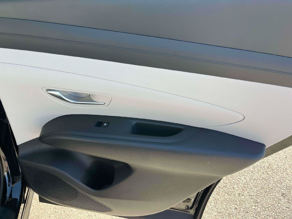 Used 2026 Hyundai Tucson Blue SE FWD image 8