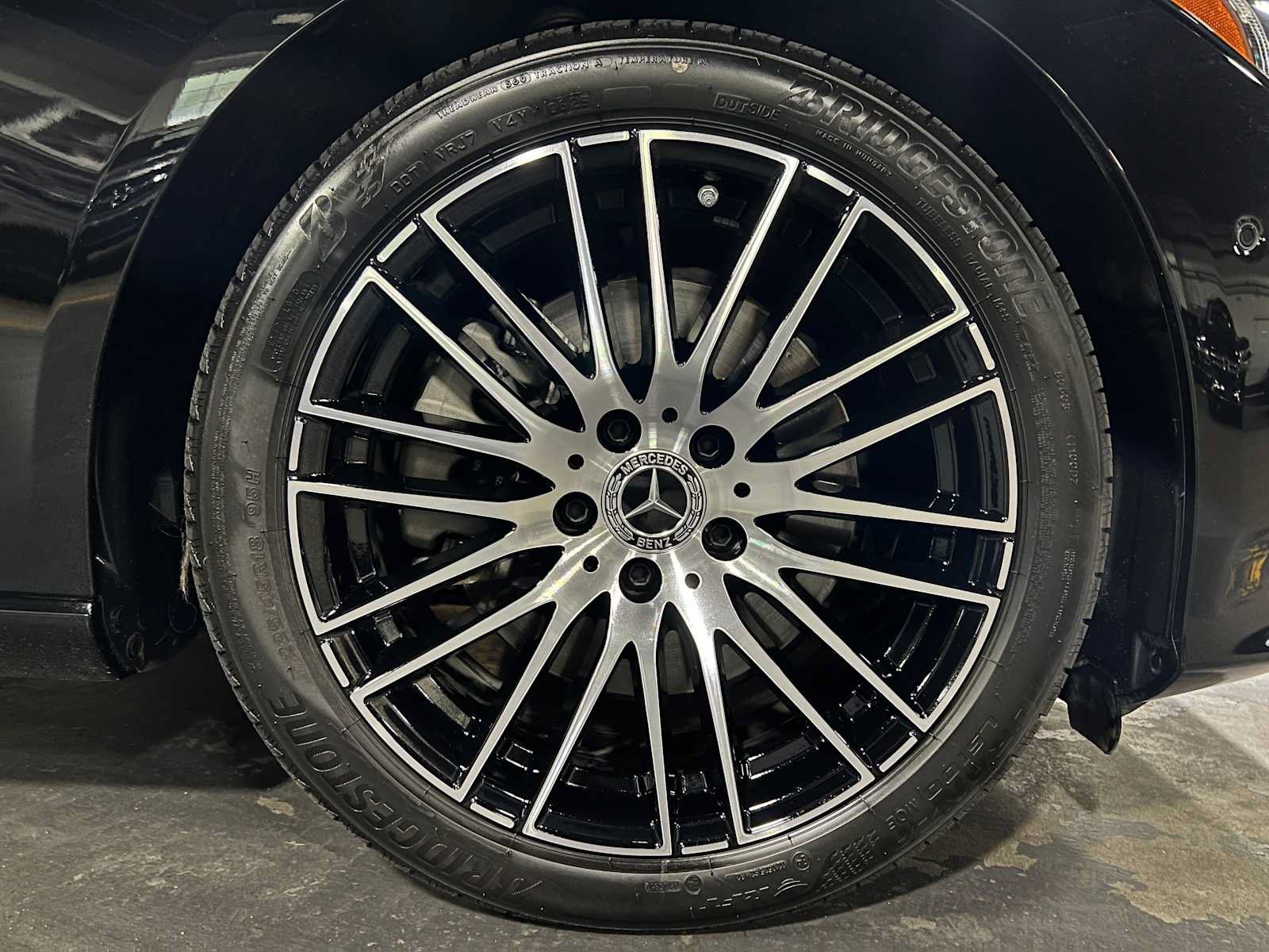 Certified 2026 Mercedes-Benz C 300 4MATIC Sedan image 9