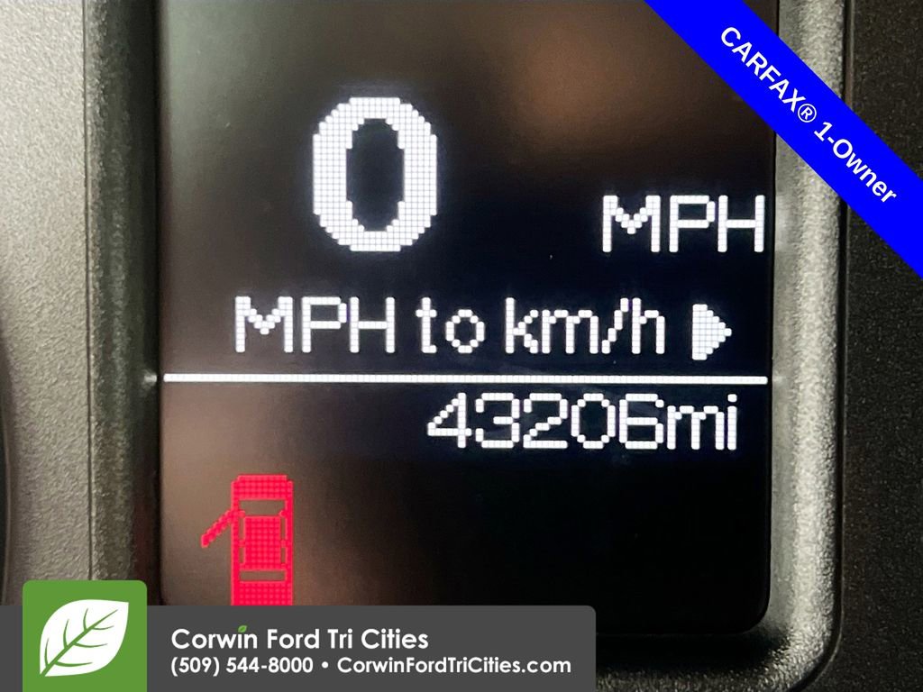 Used 2024 RAM 1500 Classic SLT image 2