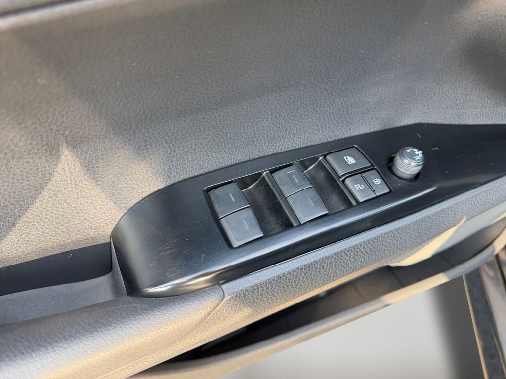 Used 2025 Toyota Camry LE FWD image 21