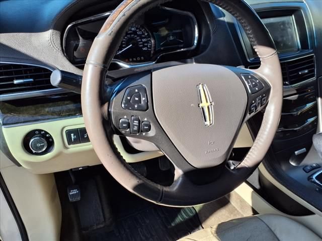 Used 2015 Lincoln MKT AWD w/ Equipment Group 201A image 19