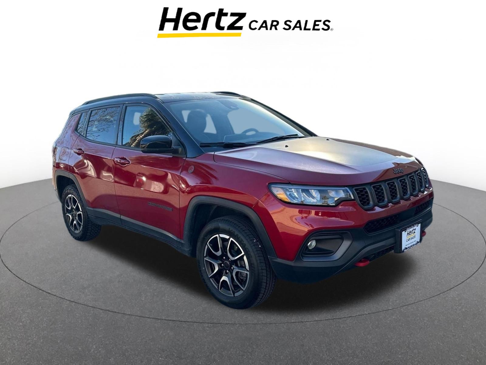 Used 2025 Jeep Compass Trailhawk AWD/4WD image 1