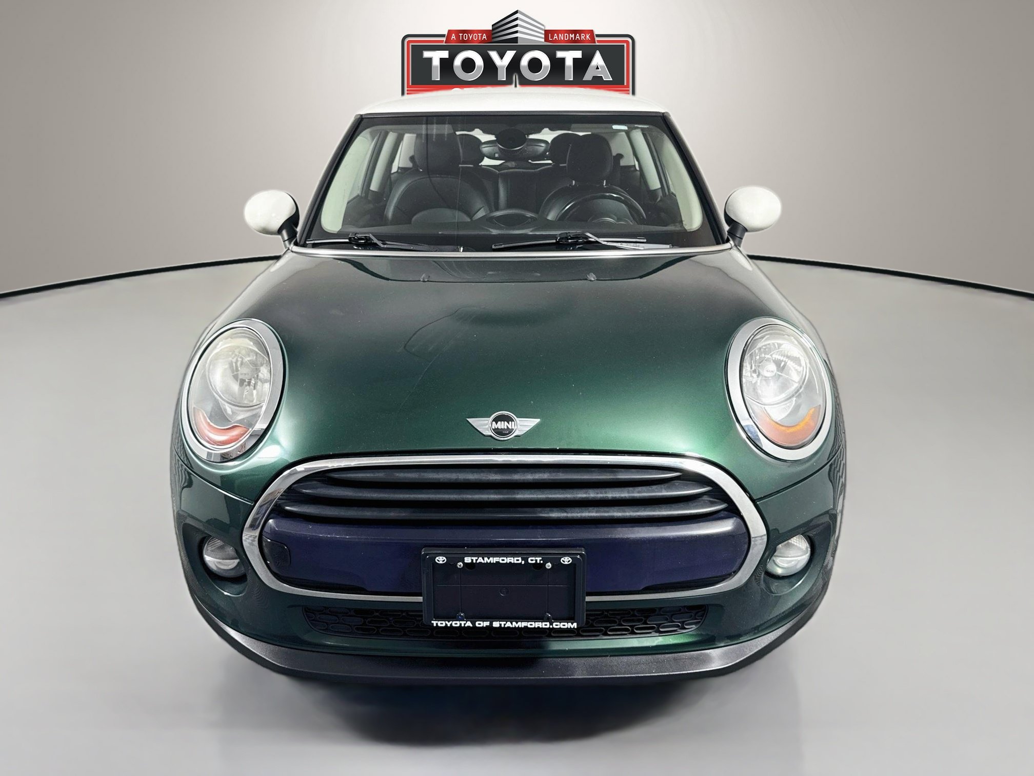 Used 2017 MINI Cooper 2-Door Hardtop FWD image 2
