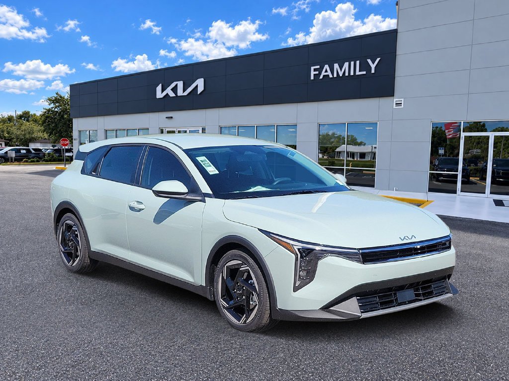 New 2026 Kia K4 EX