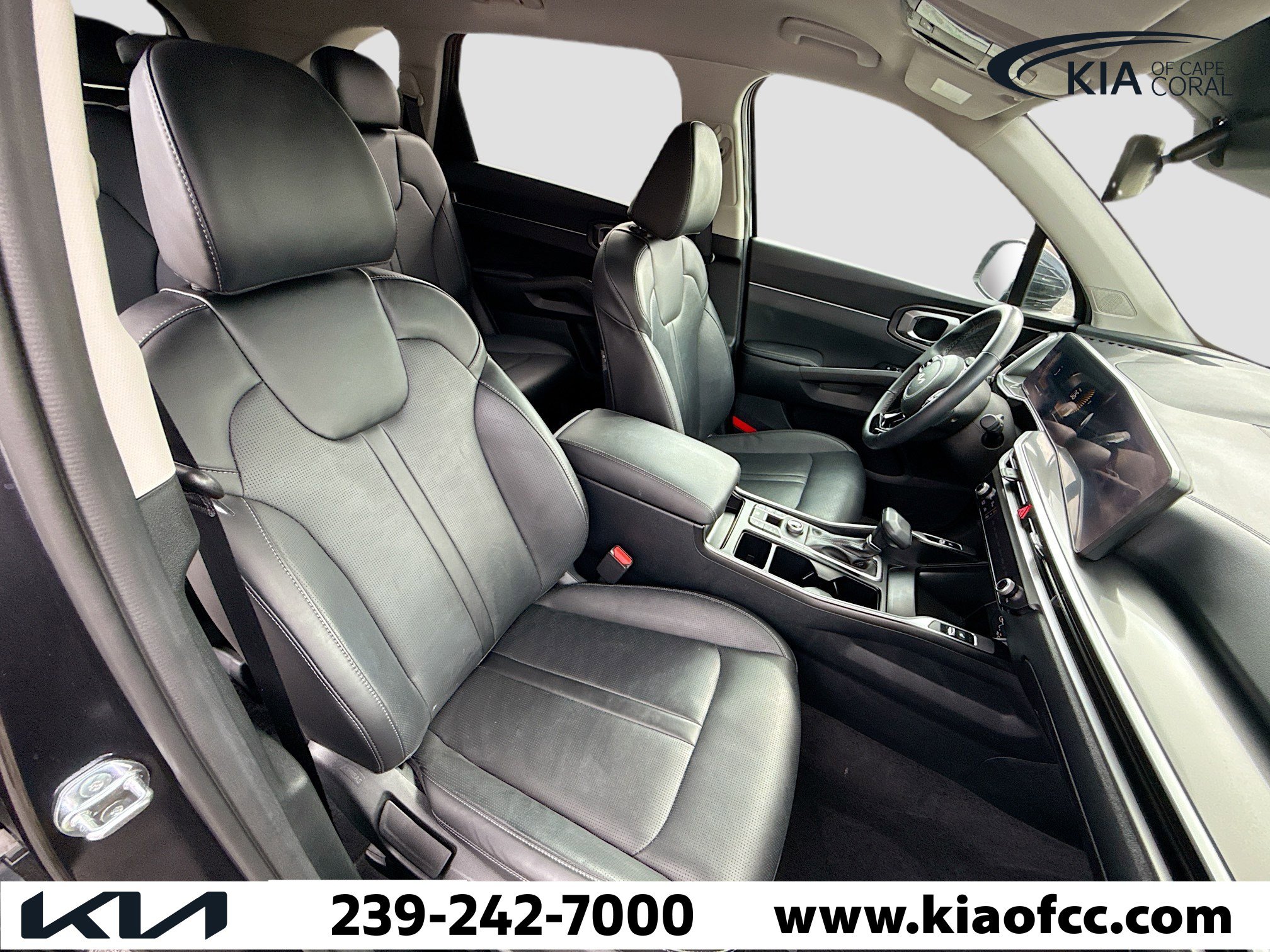 Certified 2025 Kia Sorento S image 15