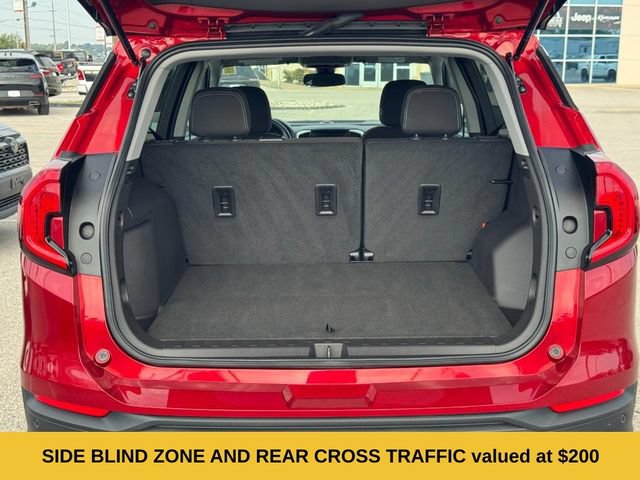 Used 2023 GMC Terrain SLE AWD/4WD image 5