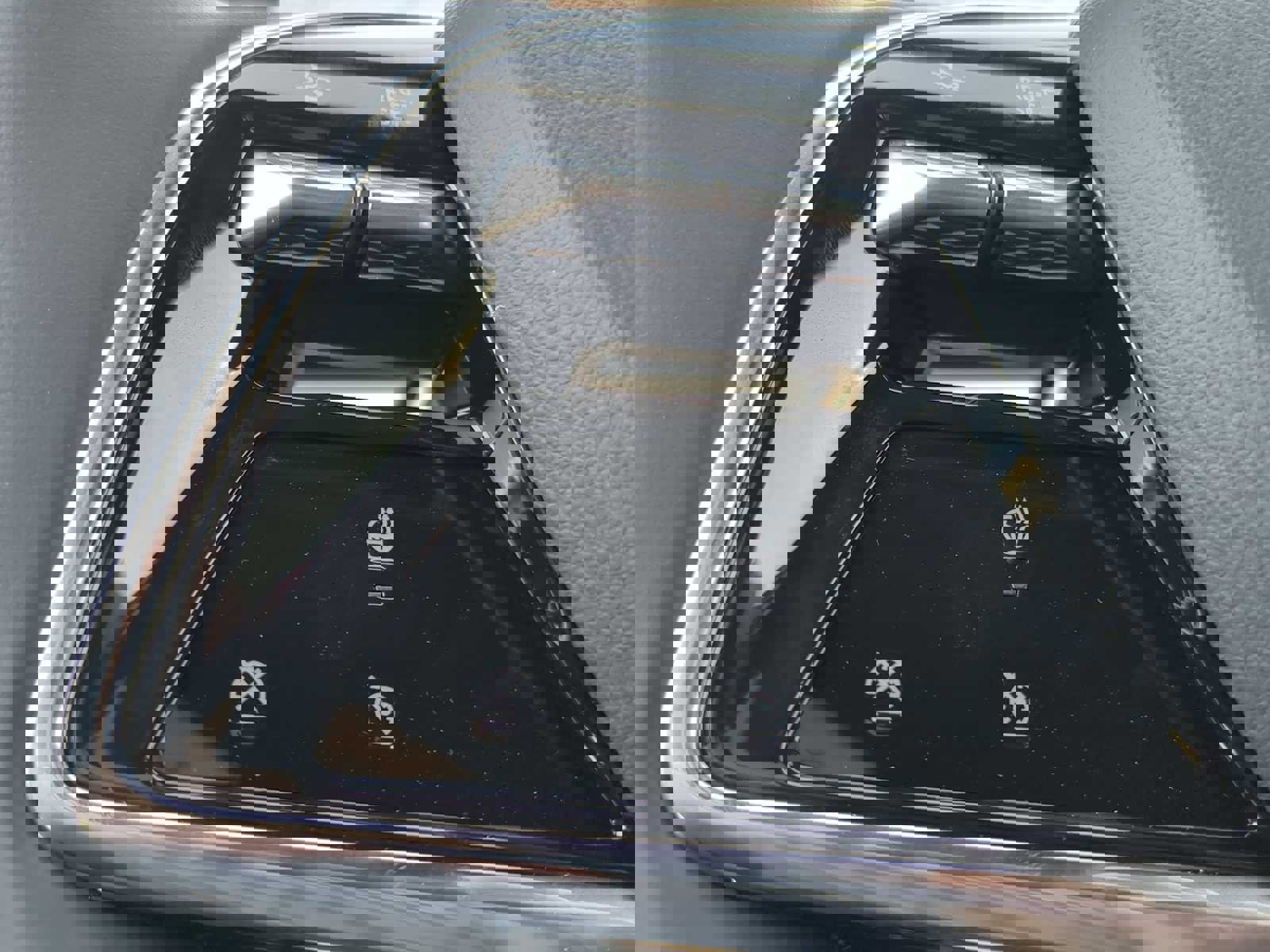 New 2025 Cadillac Lyriq Sport image 15