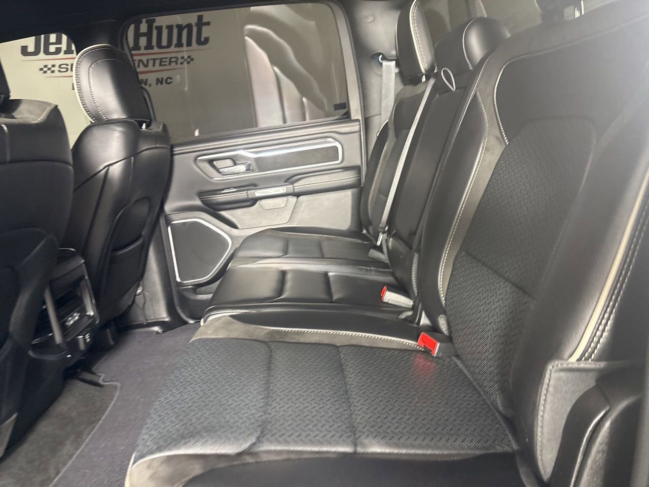 Used 2023 RAM 1500 Laramie AWD/4WD image 21
