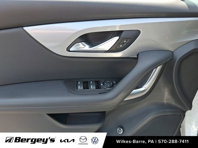 Used 2019 Chevrolet Blazer LT image 14