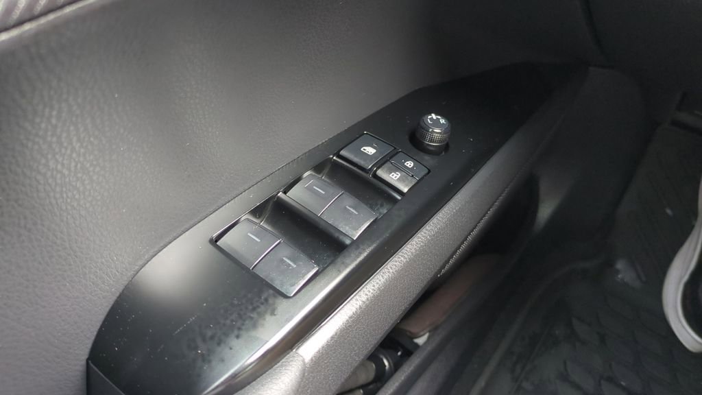 Certified 2025 Toyota Camry SE image 20