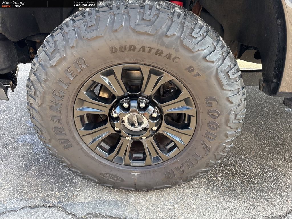 Used 2022 Ford F250 Lariat w/ Tremor Off-Road Package image 9