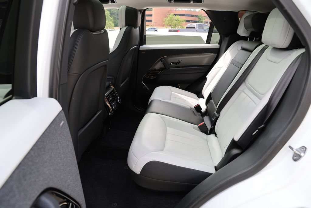 Used 2023 Land Rover Range Rover Sport SE Dynamic AWD/4WD image 16