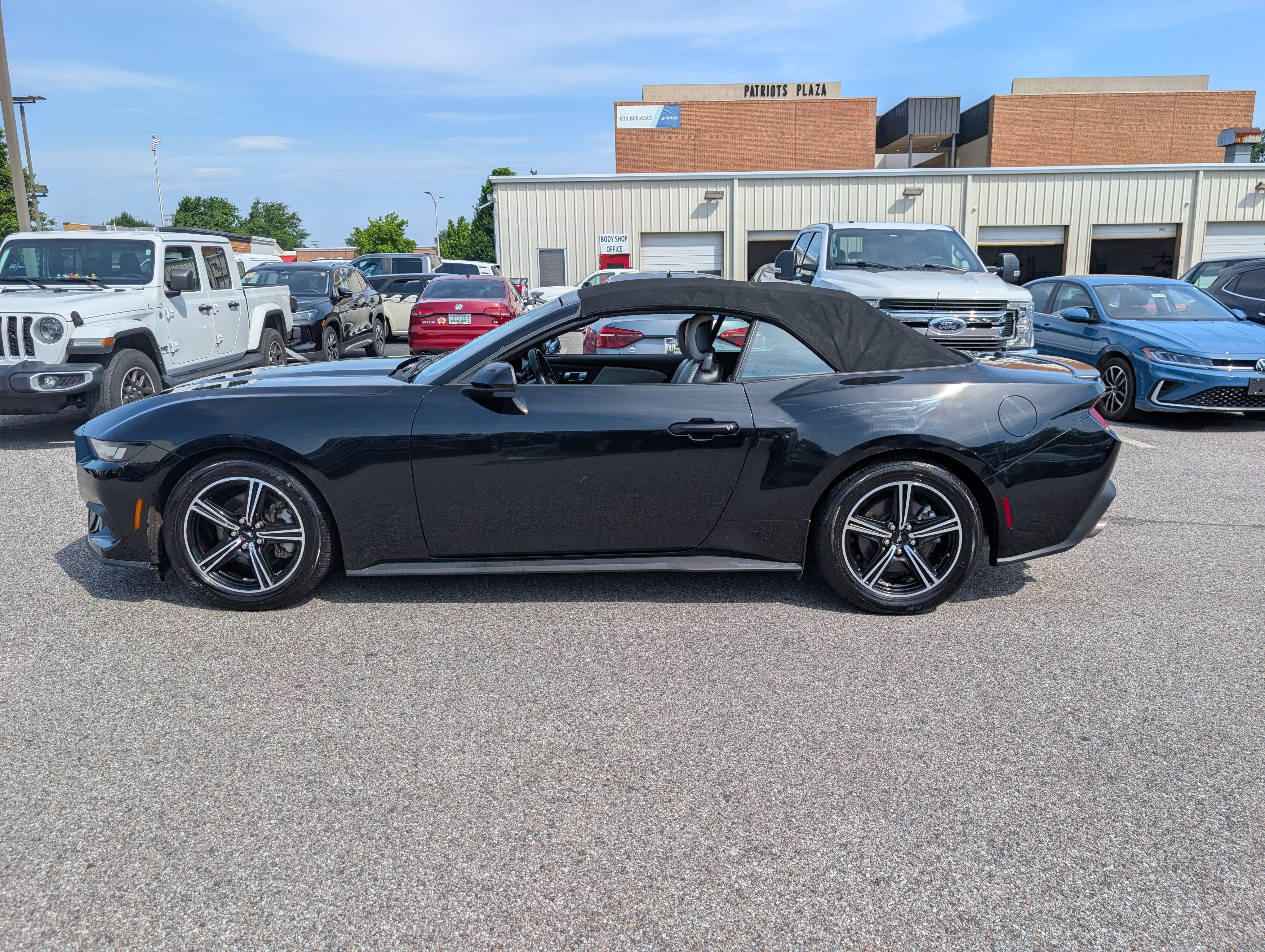 Used 2024 Ford Mustang Premium RWD image 9