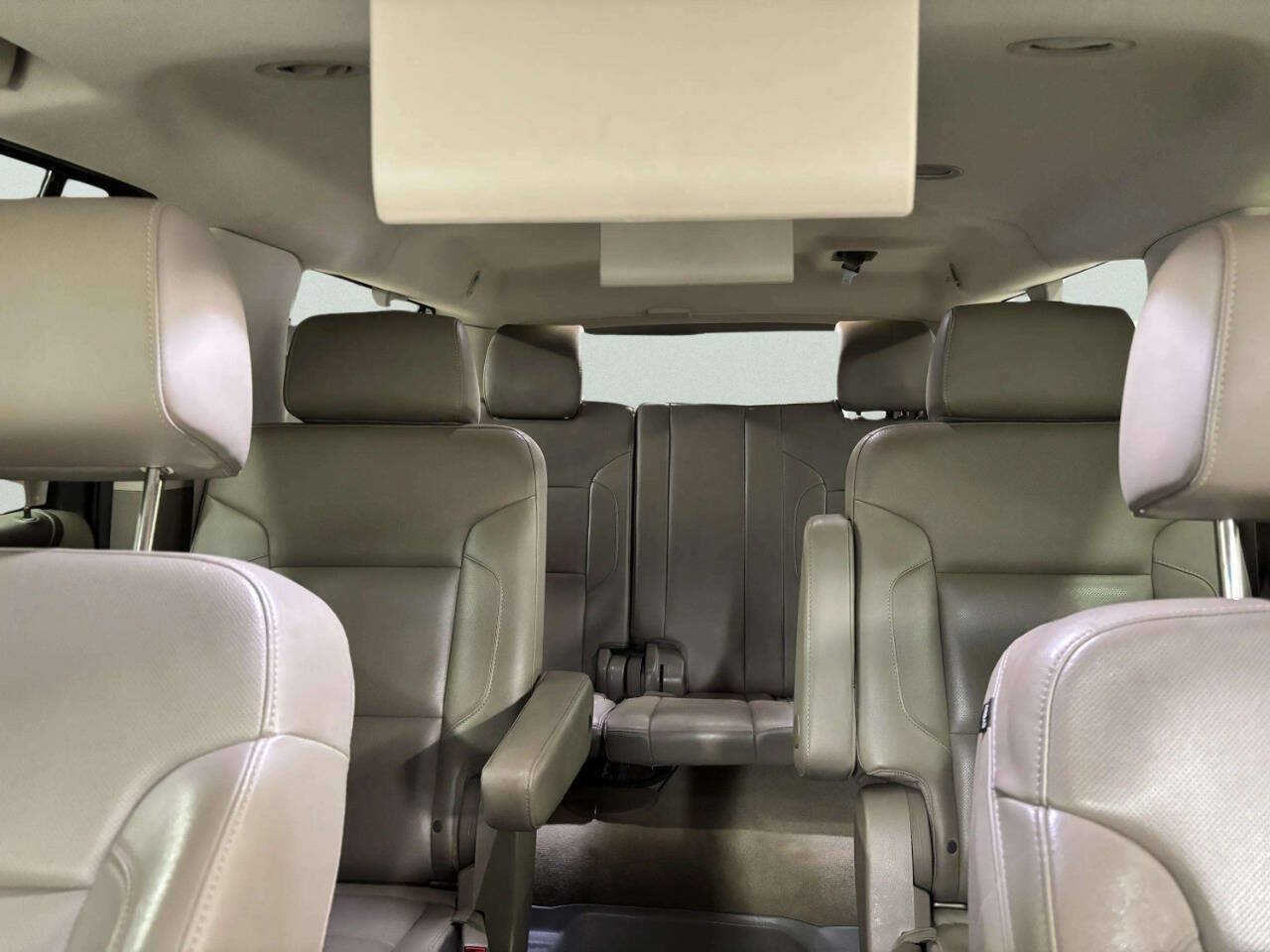 Used 2015 Chevrolet Suburban LTZ AWD/4WD image 28