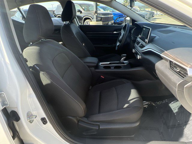 Used 2025 Nissan Altima 2.5 SV image 27