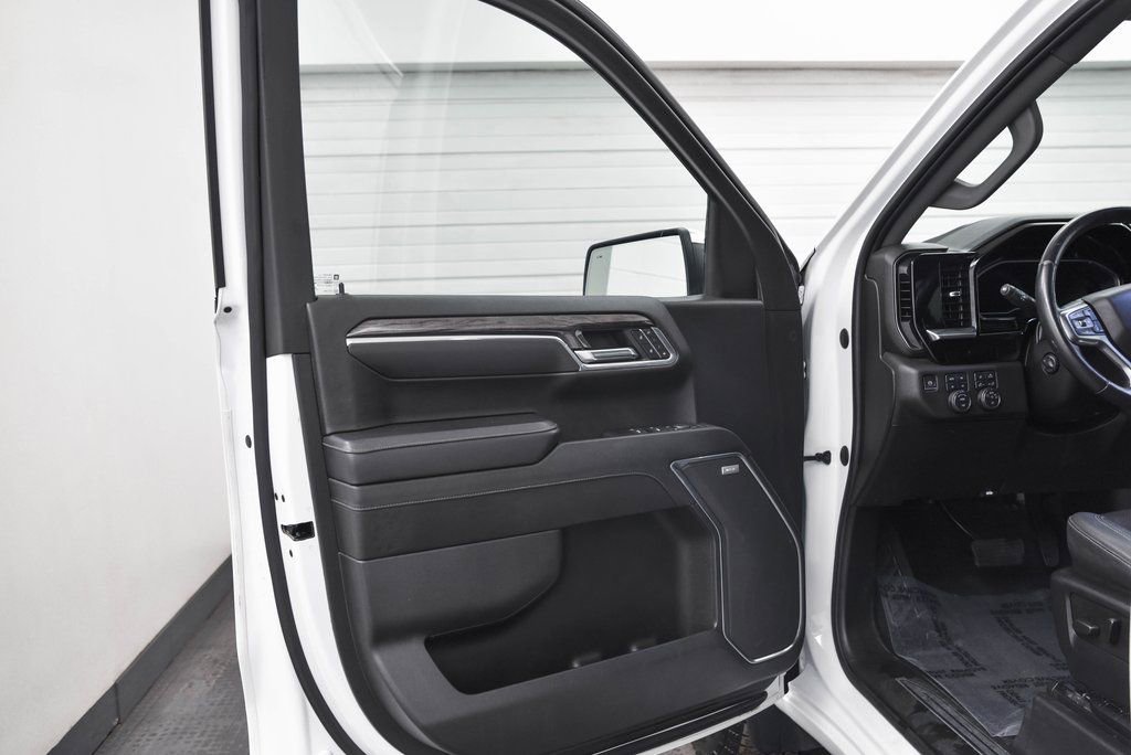 Used 2023 Chevrolet Silverado 1500 LTZ image 9