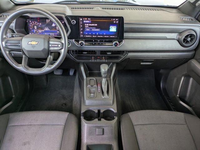 Used 2024 Chevrolet Colorado W/T image 4