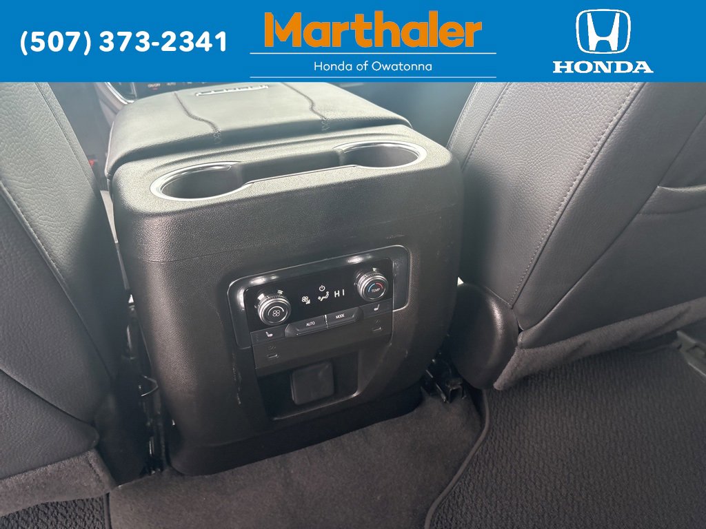 Used 2025 GMC Yukon XL Denali image 24