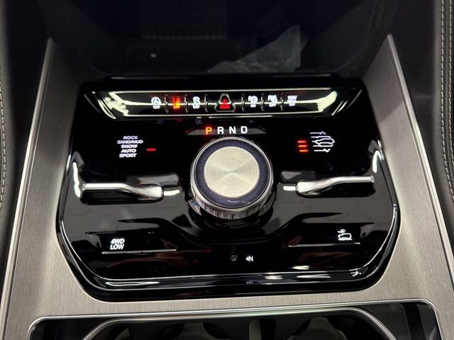 New 2026 Jeep Grand Wagoneer 4WD image 32