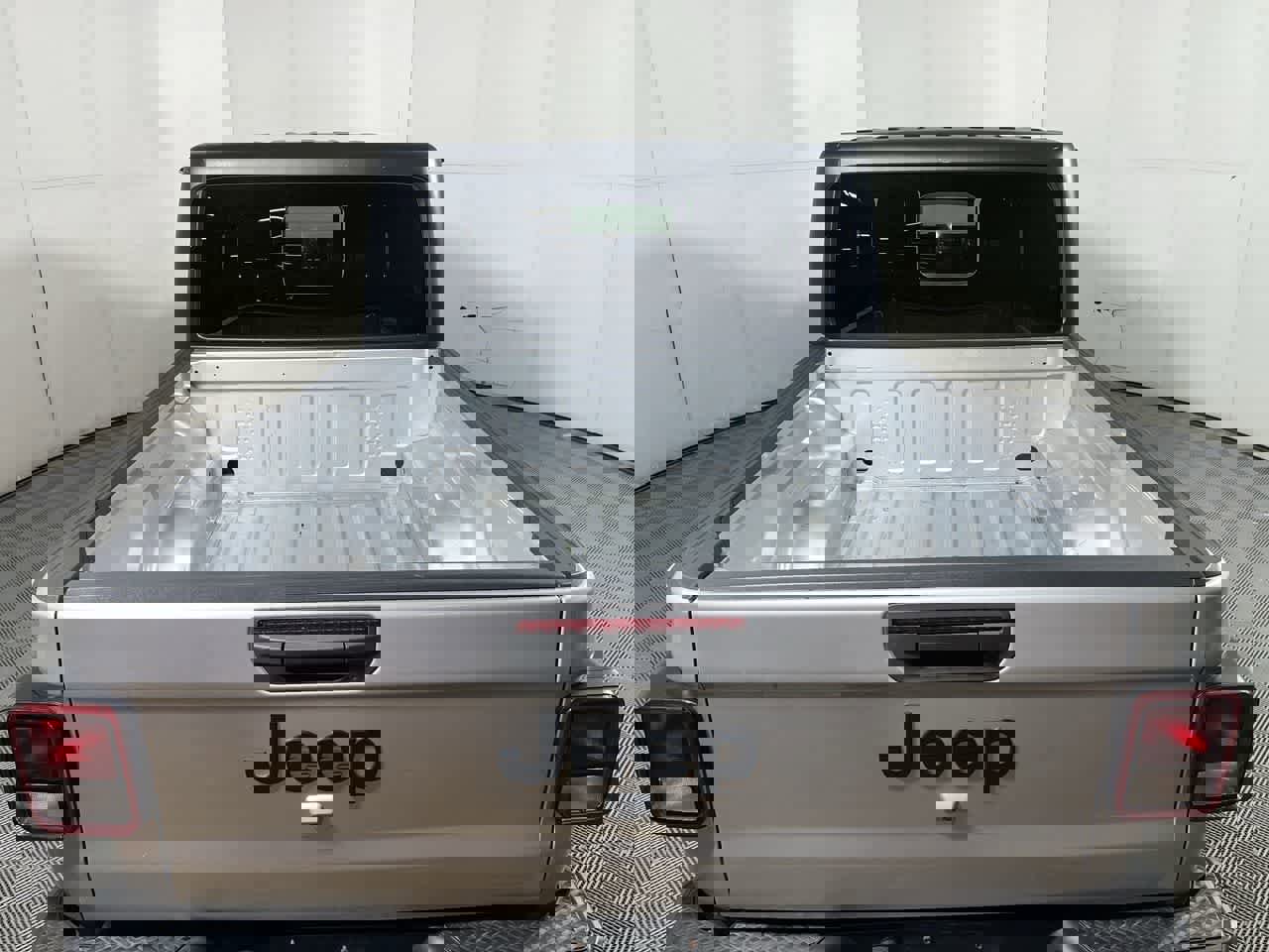 Used 2023 Jeep Gladiator Sport image 26