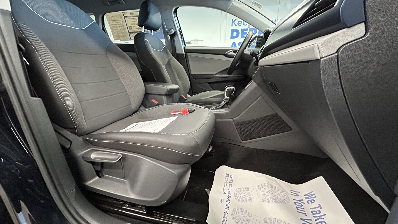 Used 2024 Volkswagen Taos SE image 19