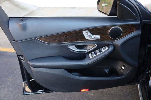 Used 2015 Mercedes-Benz C 300 Sedan image 13