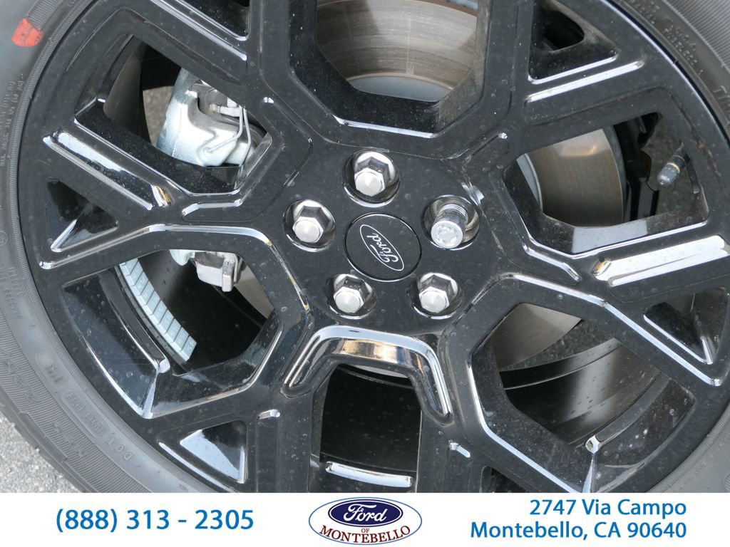 Used 2026 Ford Maverick Lariat w/ Black Appearance Package image 13