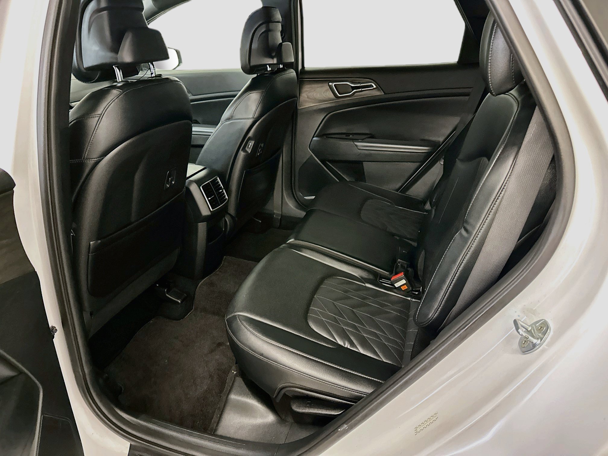 Used 2023 Kia Sportage X-Line w/ X-Line Premium Package AWD/4WD image 30
