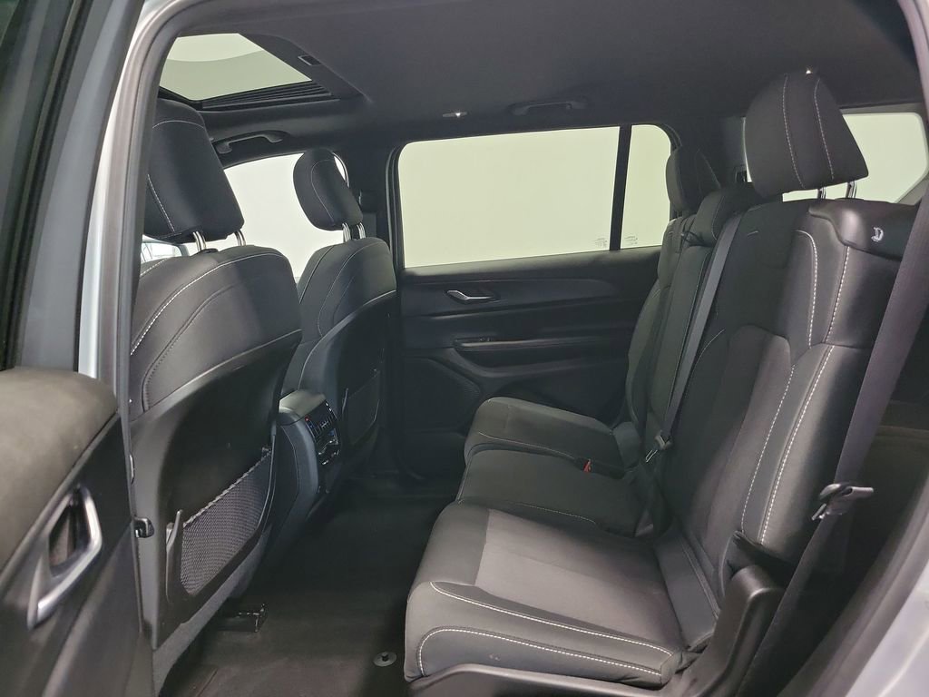 Used 2024 Jeep Grand Cherokee L Laredo AWD/4WD image 23