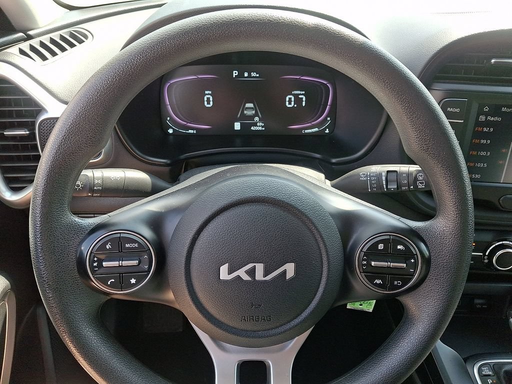 Used 2023 Kia Soul LX w/ Option Group 015 FWD image 18