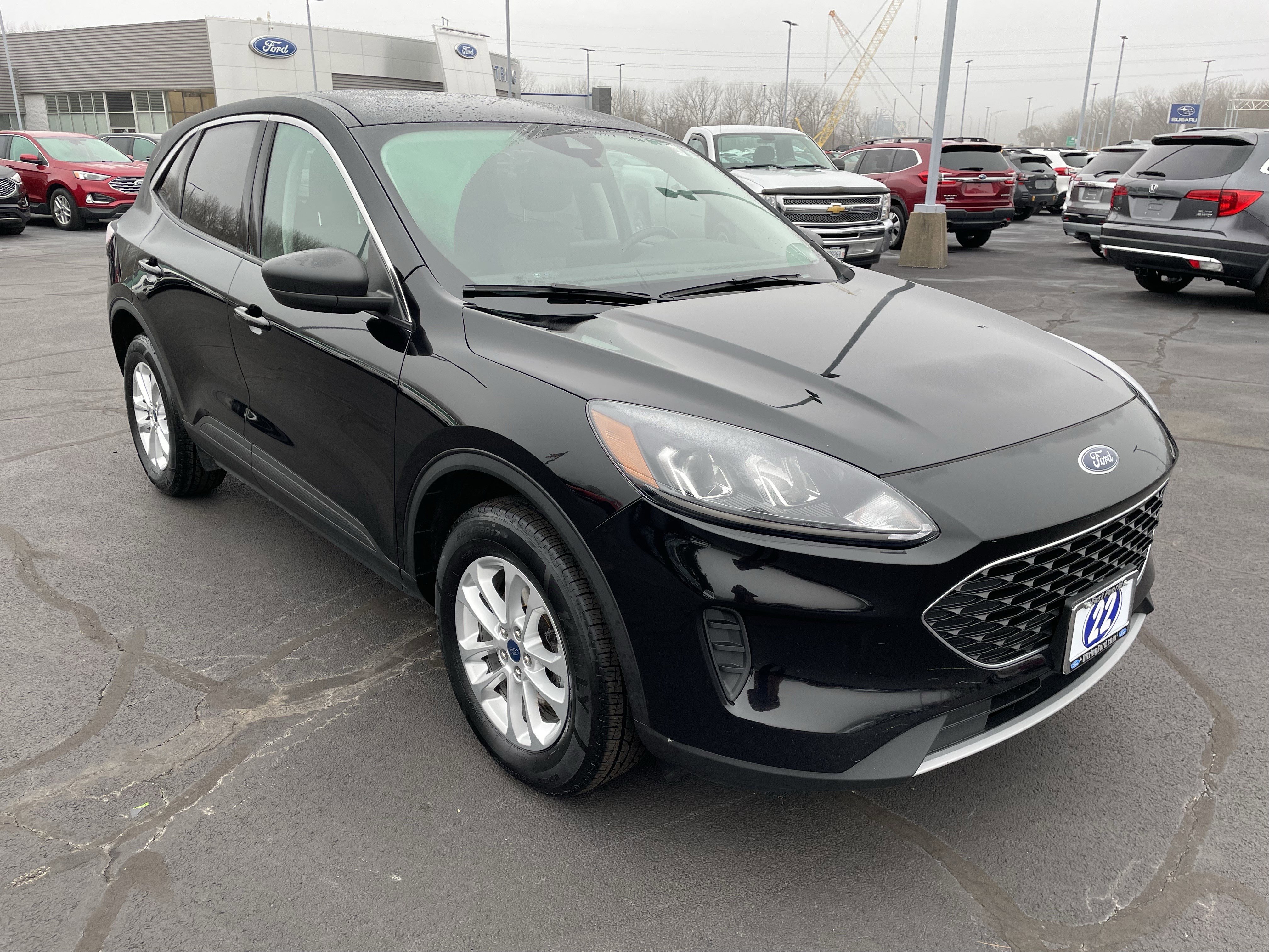 Used 2022 Ford Escape SE w/ Cold Weather Package image 9