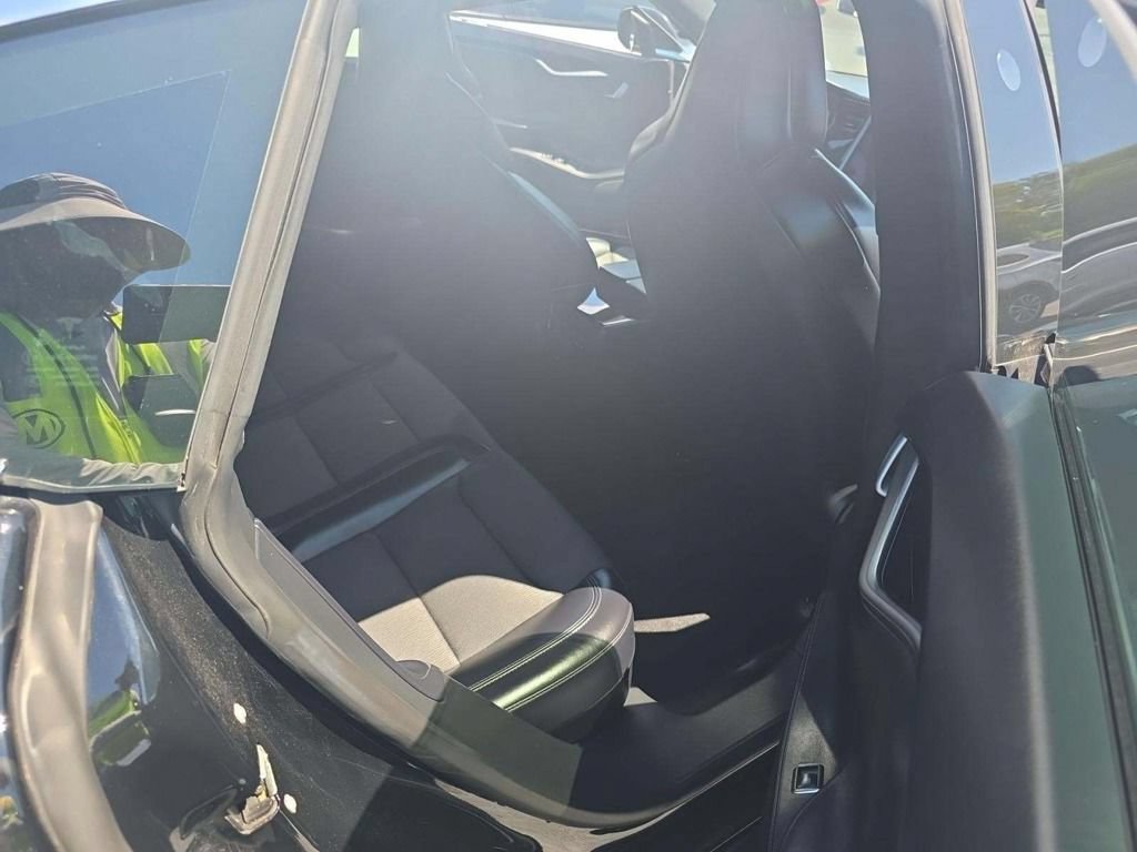 Used 2018 Tesla Model S 100D AWD/4WD image 9