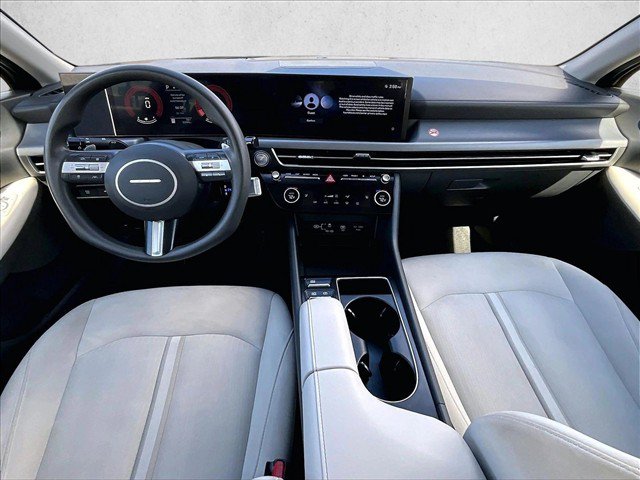 Used 2025 Hyundai Sonata SEL FWD image 16