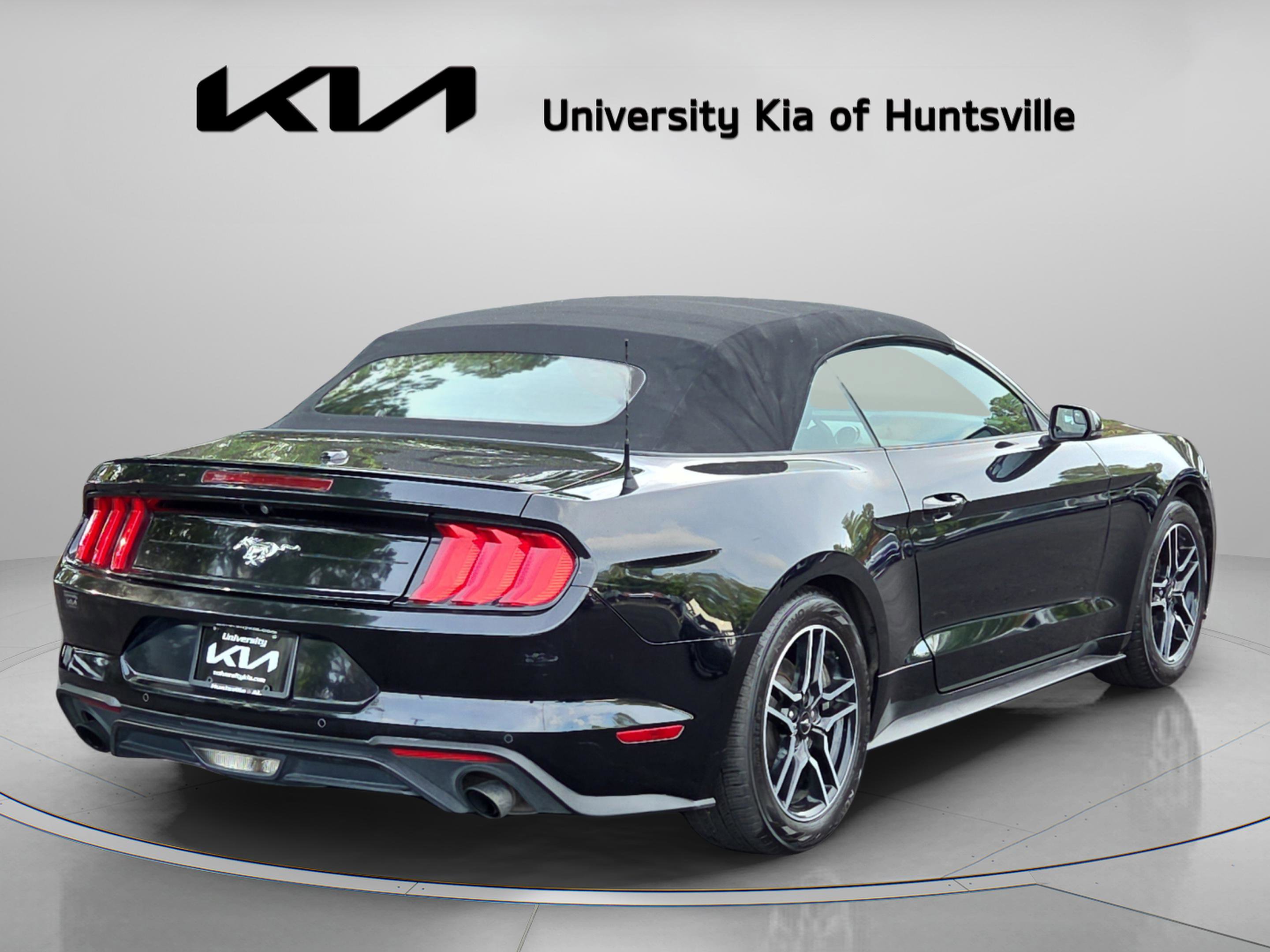 Used 2020 Ford Mustang Premium RWD image 7