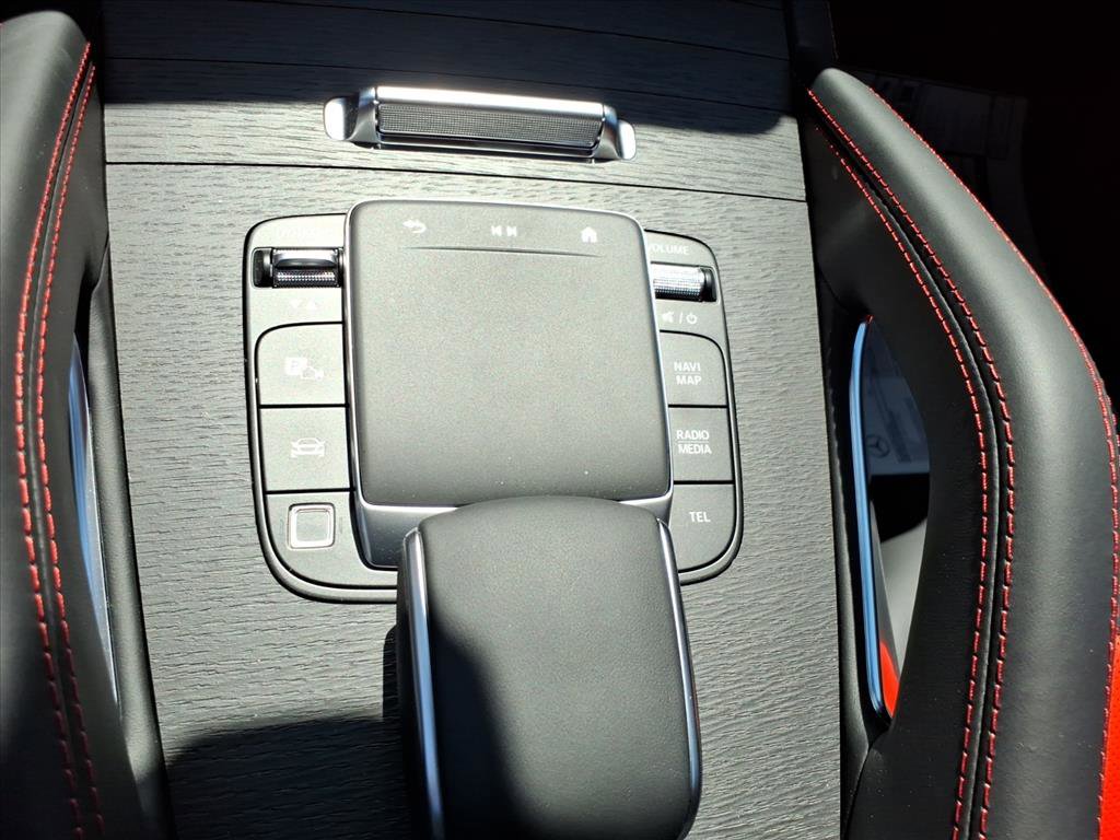 Certified 2025 Mercedes-Benz GLE 53 AMG 4MATIC image 17