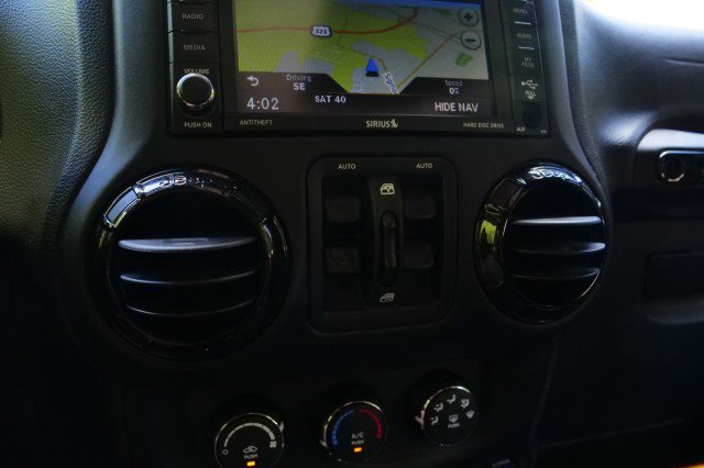 Used 2015 Jeep Wrangler Unlimited Sahara image 10