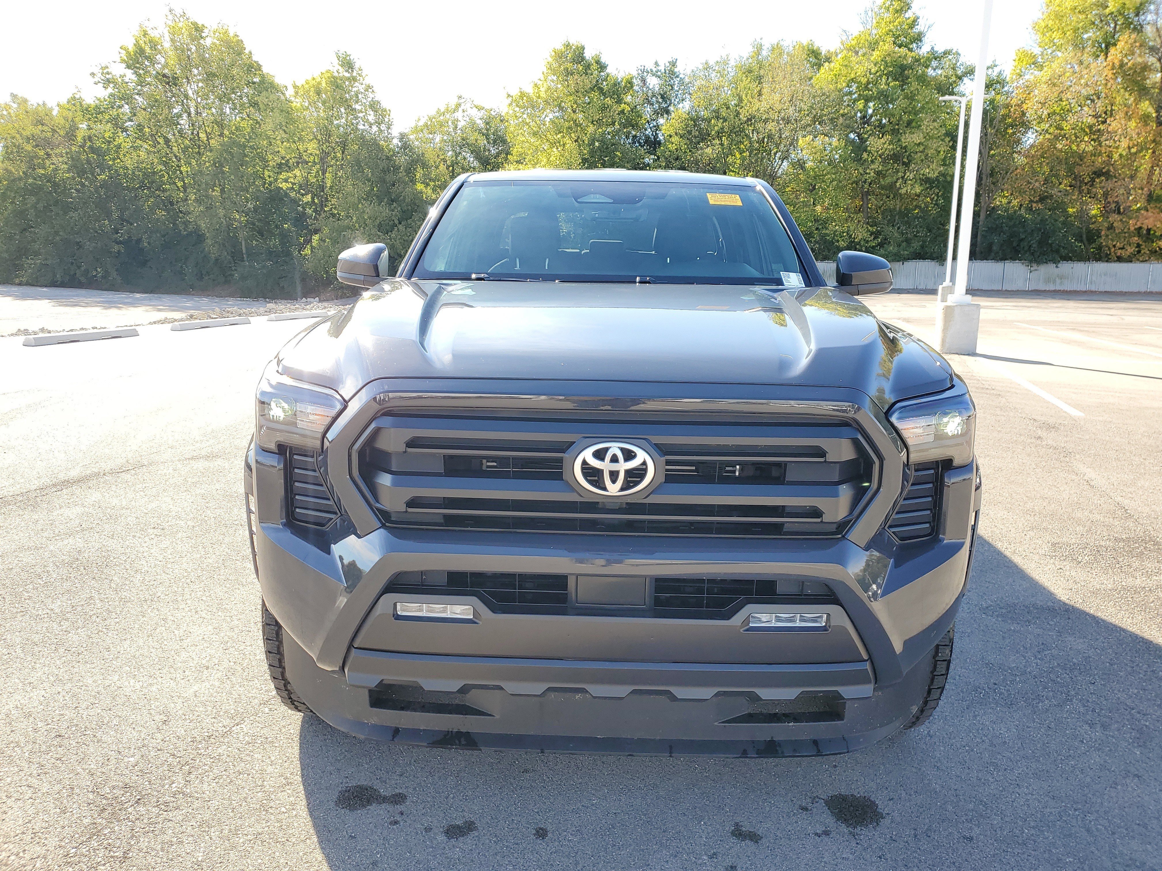 Used 2024 Toyota Tacoma SR5 image 2