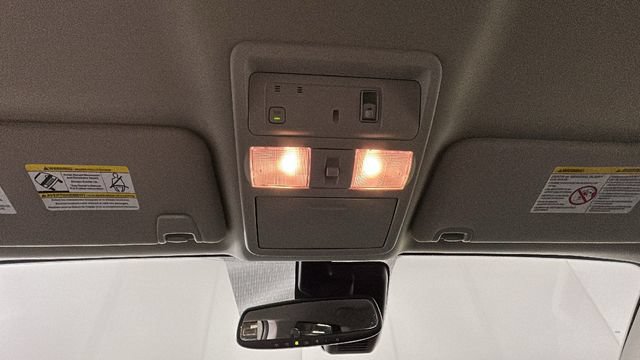 Used 2022 Nissan Titan SV w/ SV Convenience Package AWD/4WD image 26