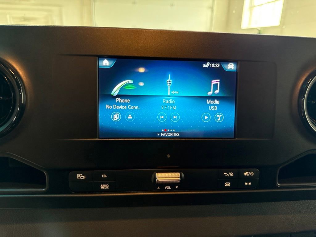 Used 2024 Mercedes-Benz Sprinter 2500 image 17