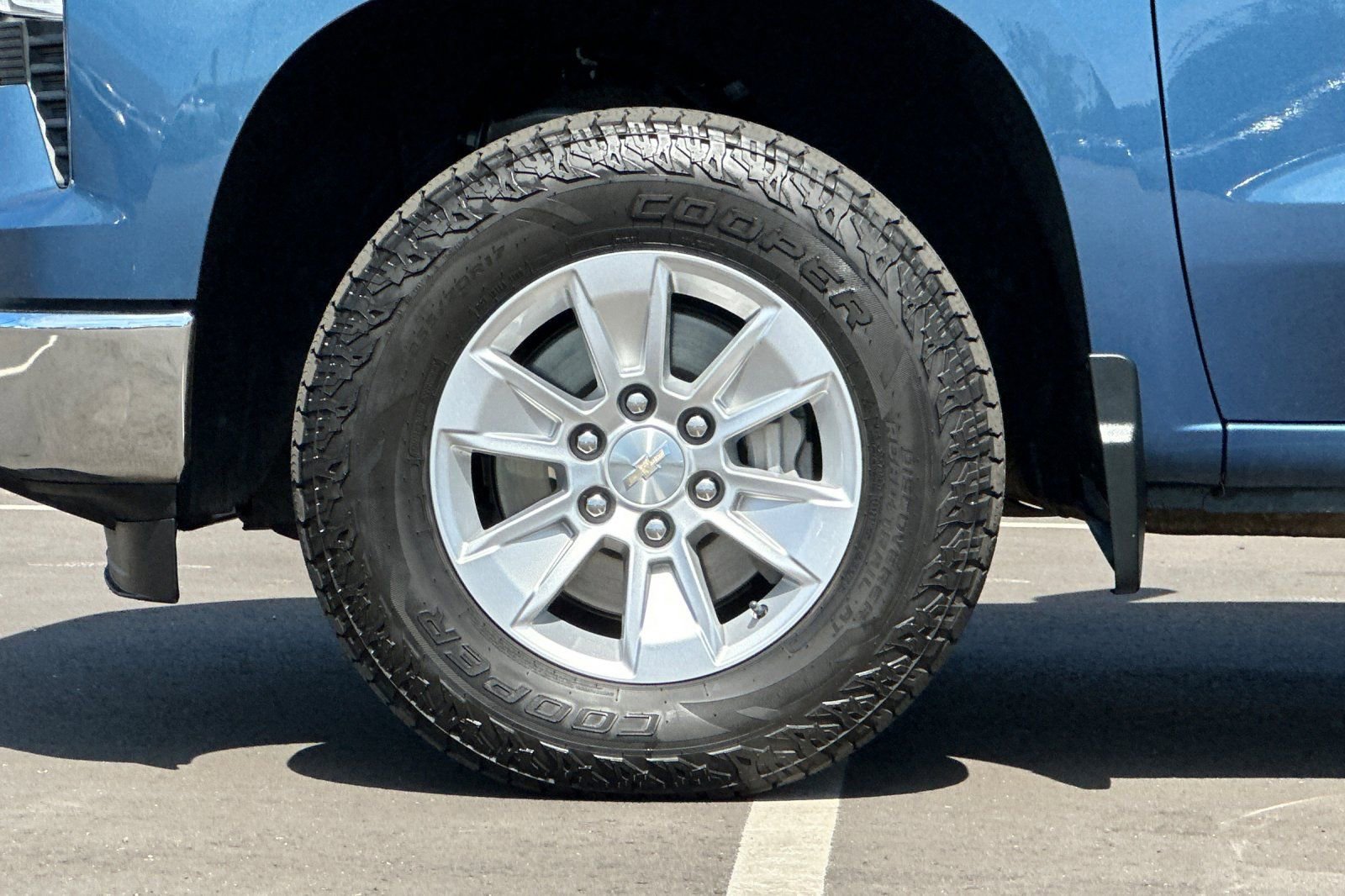 Used 2024 Chevrolet Silverado 1500 LT w/ Convenience Package II image 36