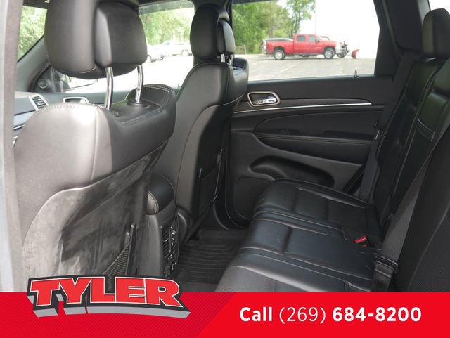 Used 2015 Jeep Grand Cherokee Limited w/ Luxury Group II AWD/4WD image 39