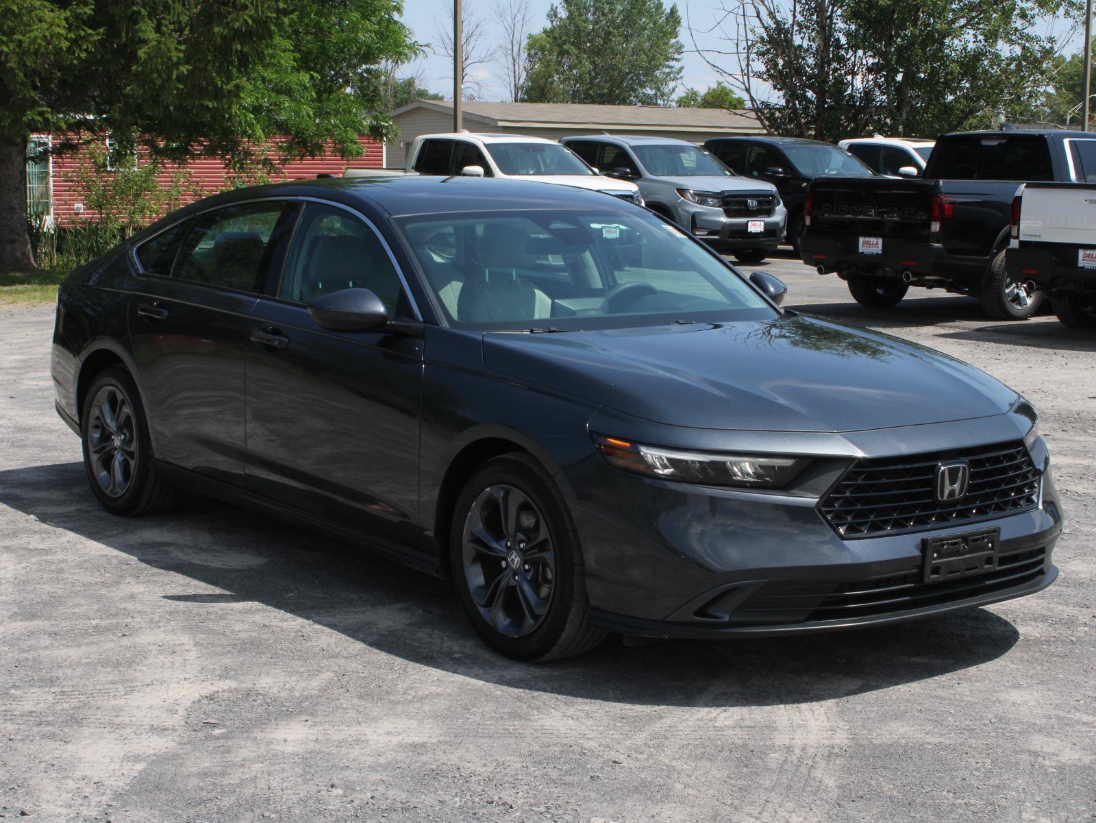 Used 2023 Honda Accord EX image 3