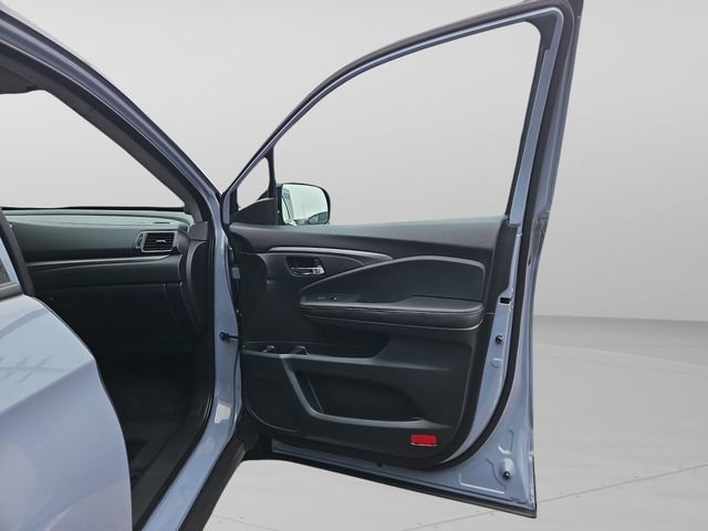 Certified 2024 Honda Ridgeline Sport image 32